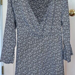 Motherhood Black and White Floral Long Sleeve Blouse